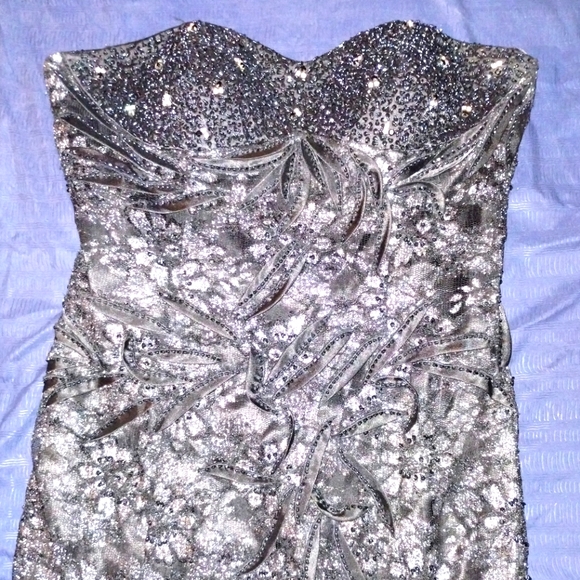 Fiesta Dresses & Skirts - Fiesta Large strapless mermaid style formal dress